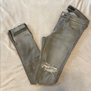 Flying Monkey Released Hem Destroyed Skinny Jeans